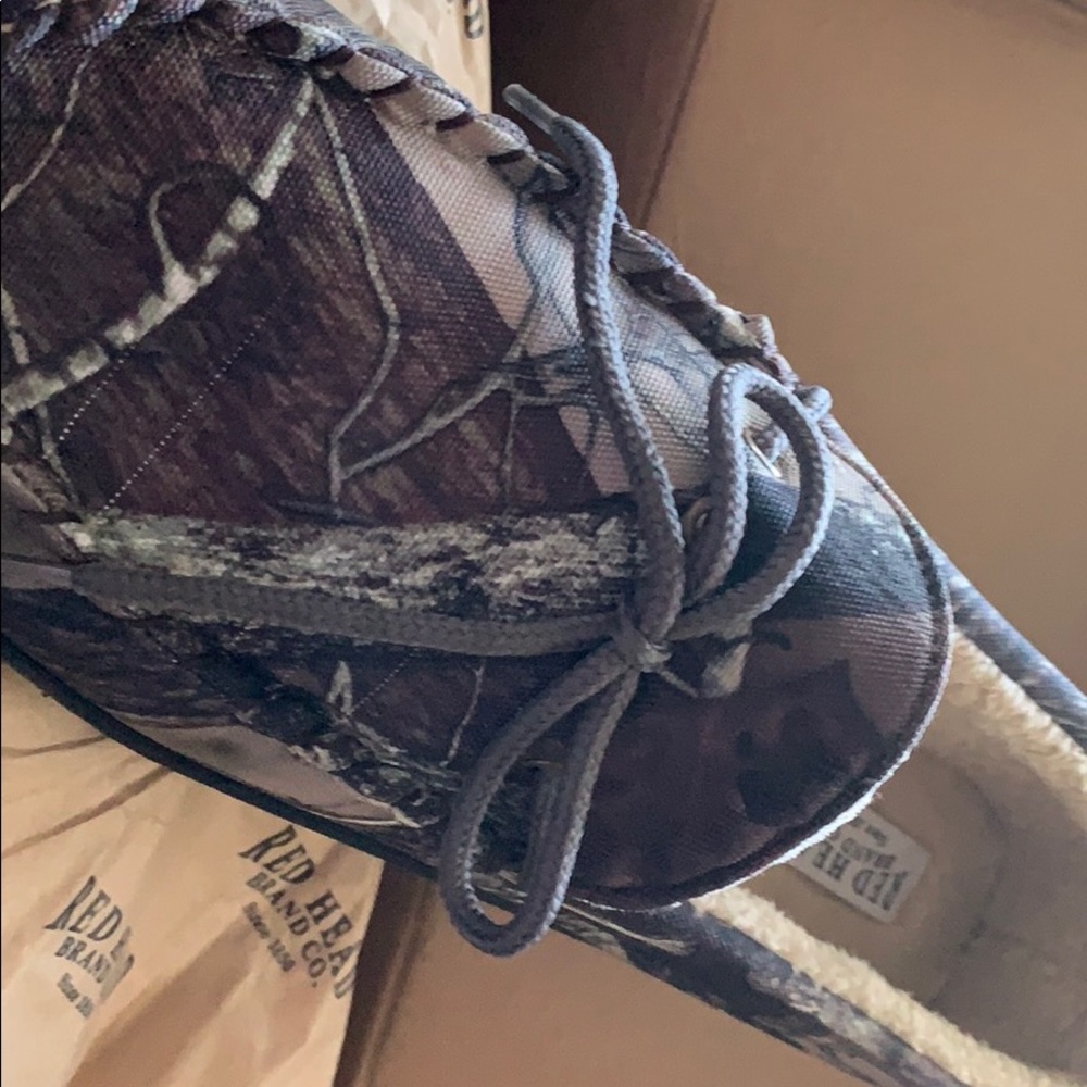 Men’s camo slippers